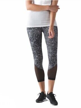 NWOT Lululemon Pace Rival Marathon Edition – Size 4, 25” Mesh Running Leggings